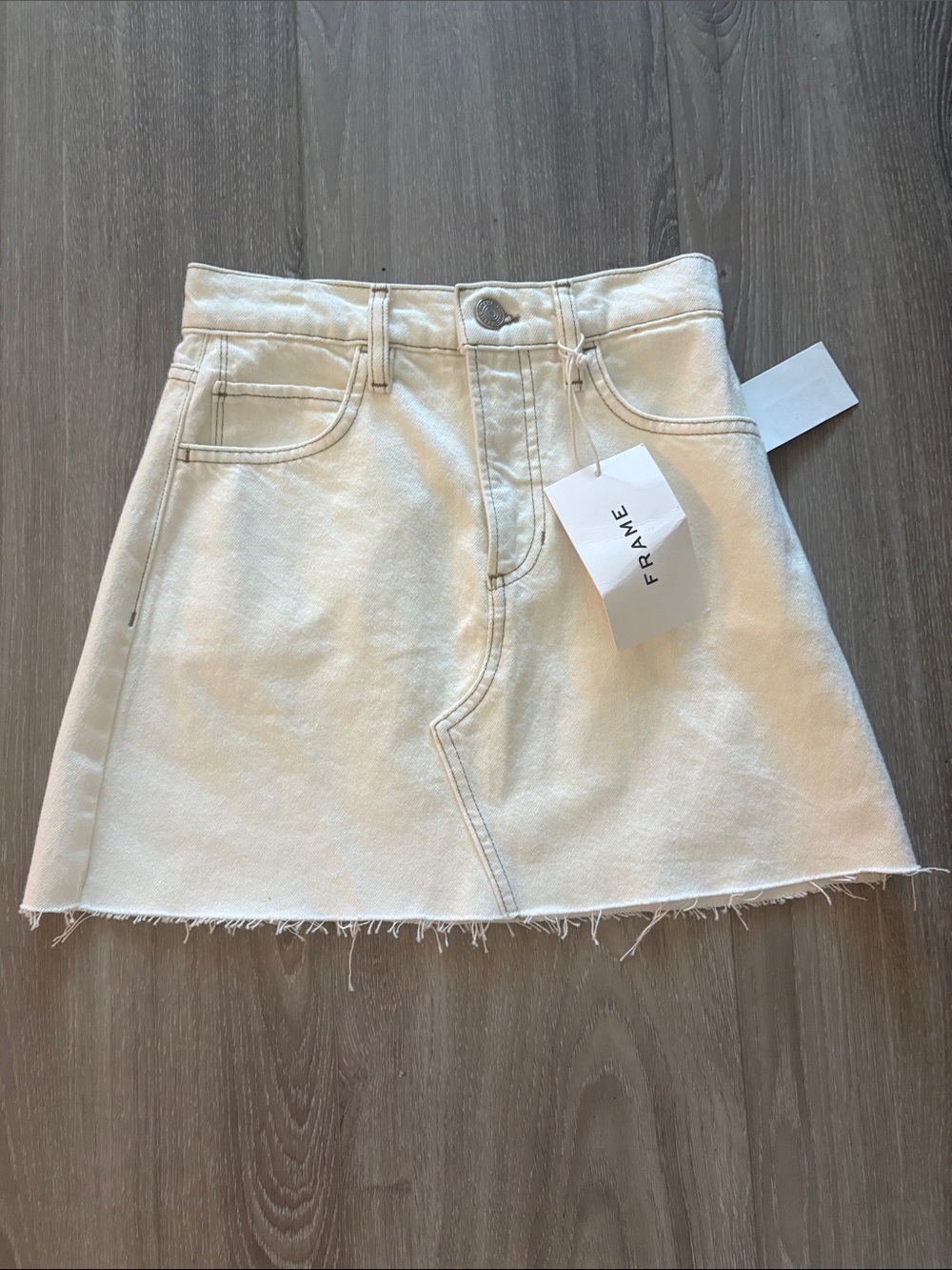 Frame Le High in Tight Skirt